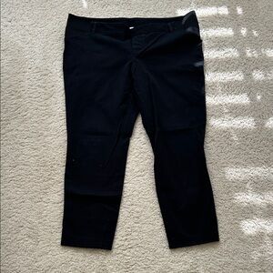 Maternity Black Cropped/Pixie Pants